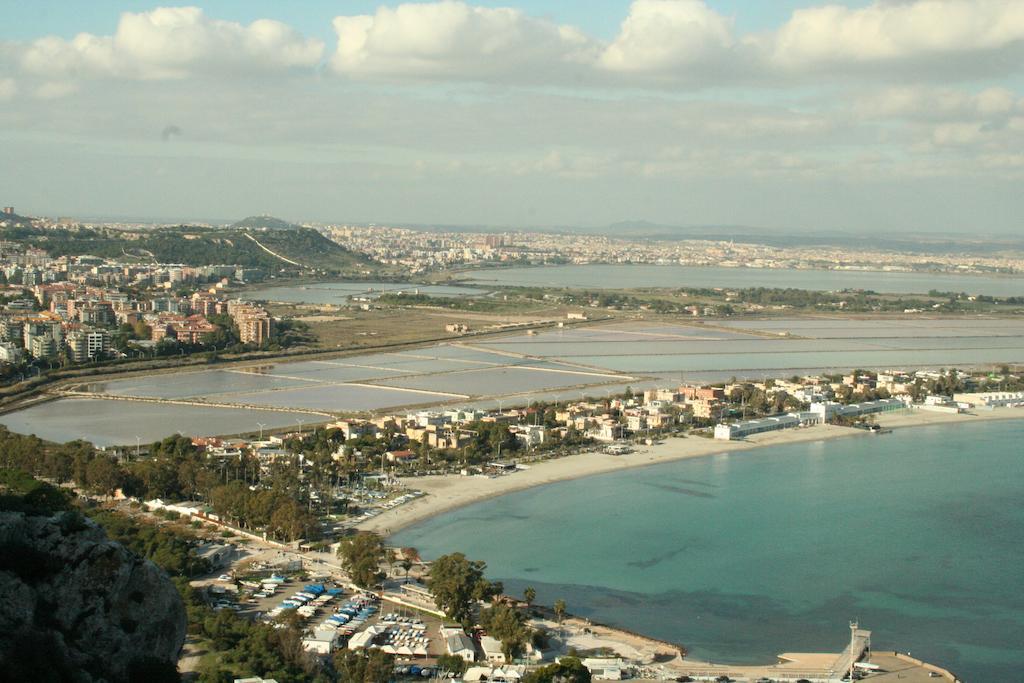 B&Beach Cagliari Guest House 外观 照片